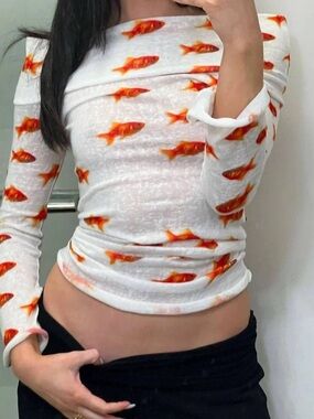 omighty White Off-Shoulder Crop Top with Orange Goldfish Print